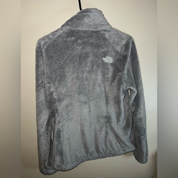 Gray fuzzy North Face jacket - Picture 5 of 6